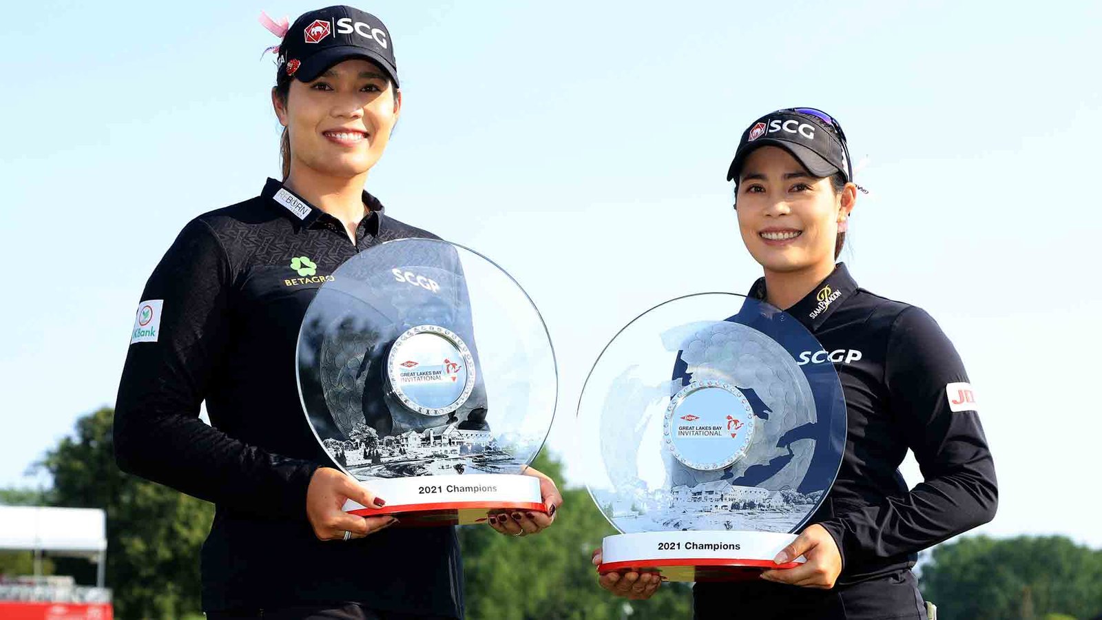 Defending team Ariya and Moriya Jutanugarn