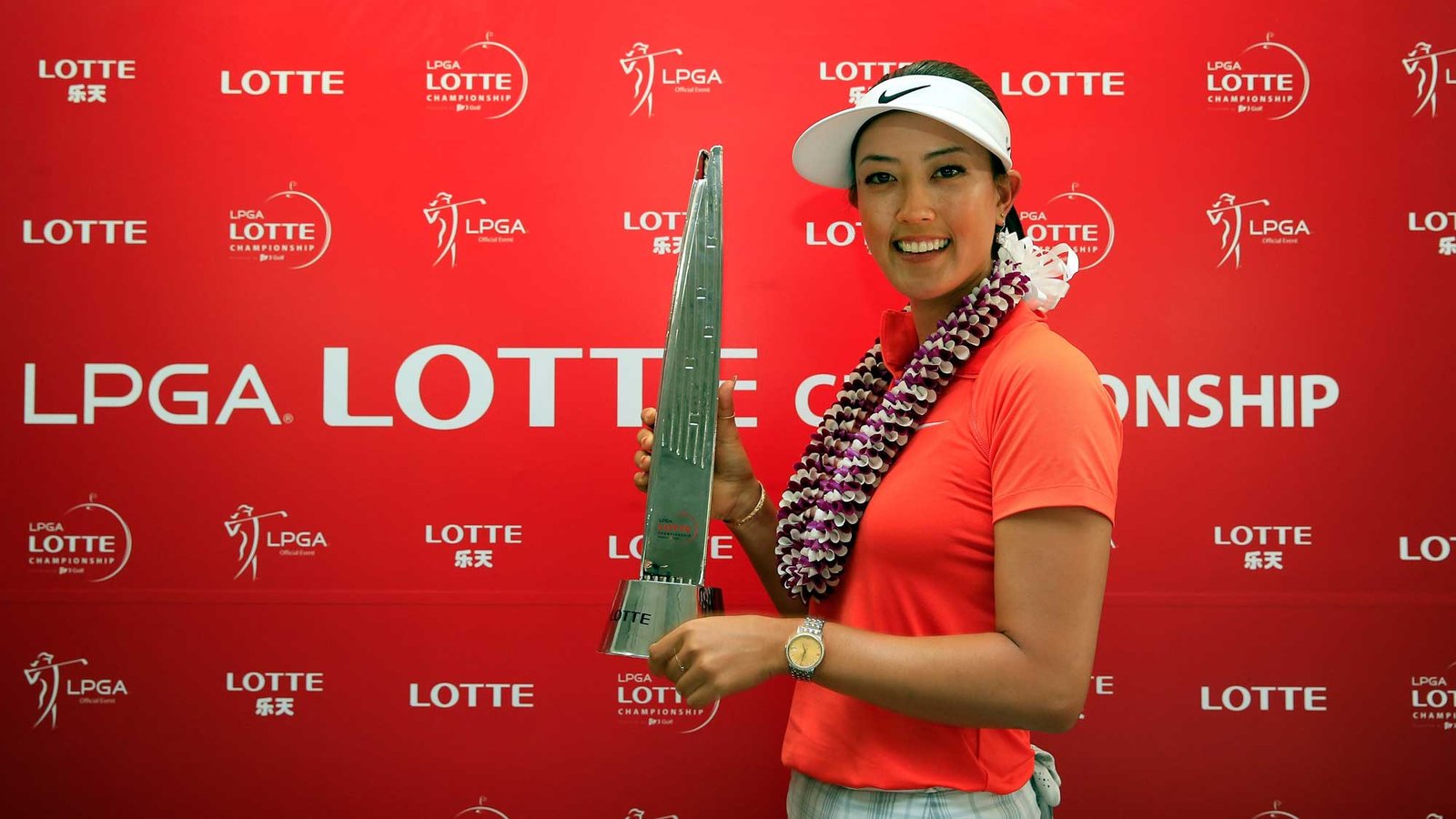 Defending champion Michelle Wie