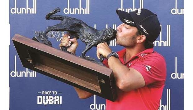 Pablo Larrazábal with Alfred Dunhill trophy