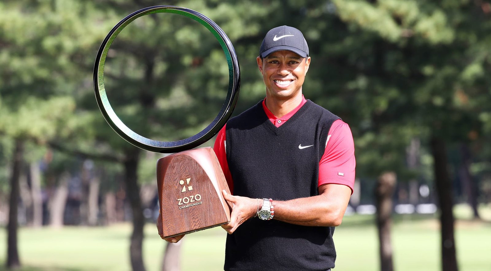 Defending champion Tiger Woods