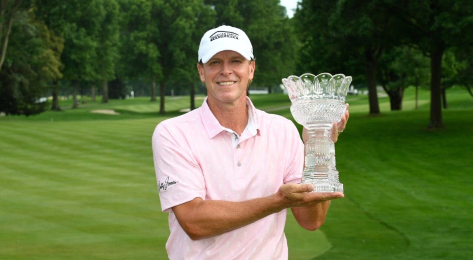 Defending champion Steve Stricker
