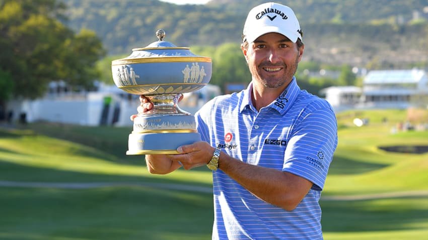 Kevin Kisner with the Walter Hagen Cup