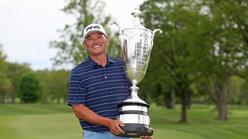 Defending champion Ken Tanigawa