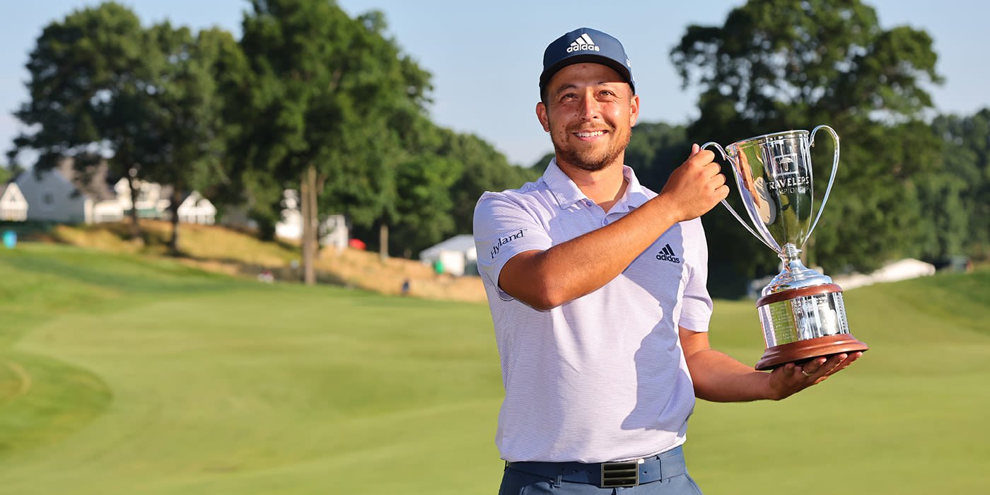 Xander Schauffele with Travelers trophy