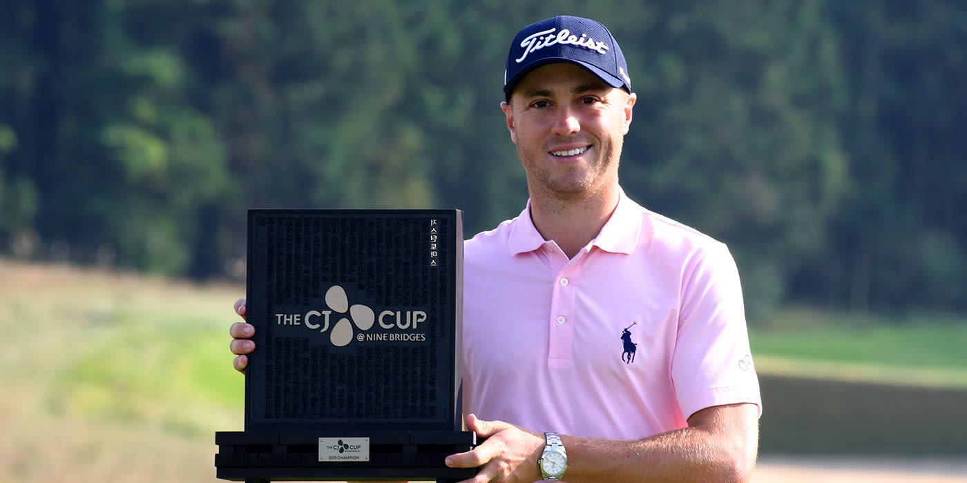 Justin Thomas with the CJ Cup trophy