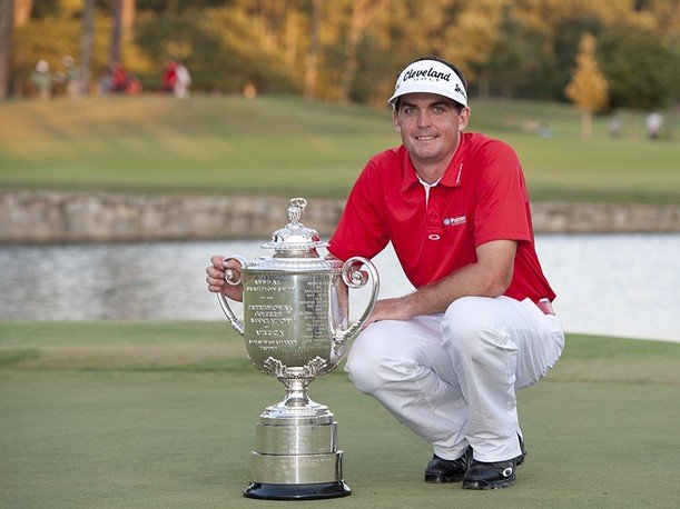 Keegan Bradley with the Wannamaker Trophy